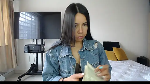 Snapshot of Mariam_Gomezxxx chatting on 09.15.25 Mariam Gomezxxx online show from 09.15.25