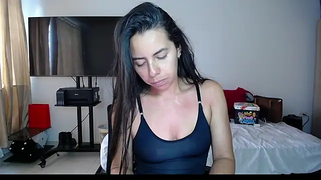 Snapshot of Mariam_Gomezxxx chatting on 09.29.25 Mariam Gomezxxx online show from 09.29.25