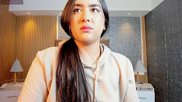 paulina sweett  online show from 03.13.26