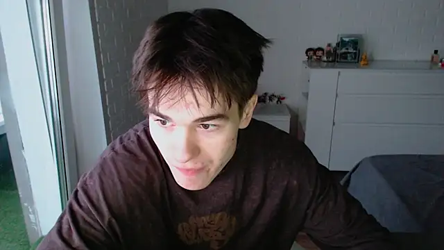 Snapshot of MarkusDean chatting on 11.15.25 MarkusDean online show from 11.15.25