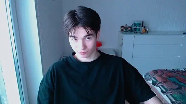 Snapshot of MarkusDean chatting on 12.16.25 MarkusDean online show from 12.16.25