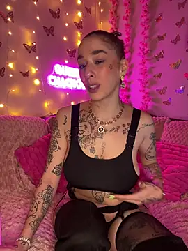 Chachou000 online show from 03.17.25