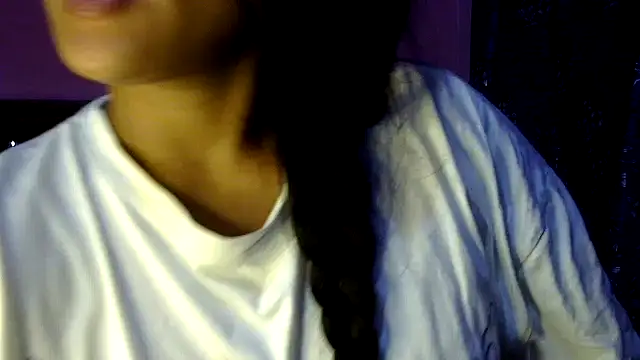 charming karishma online show from 11.23.25