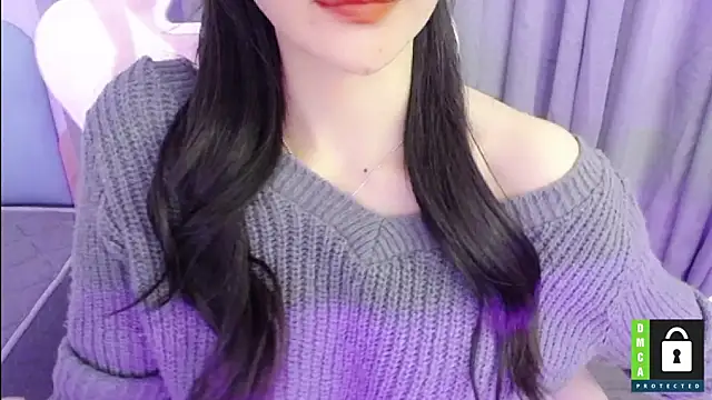 Snapshot of San___San chatting on 01.10.25 San San online show from 01.10.25