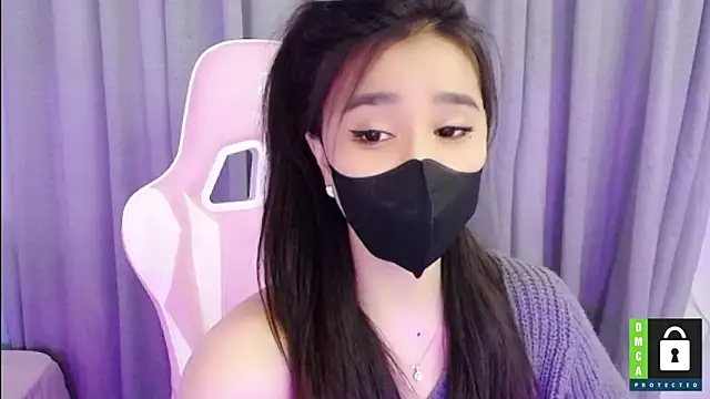 Snapshot of San___San chatting on 02.06.25 San San online show from 02.06.25