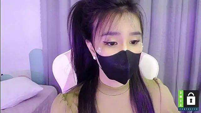 Snapshot of San___San chatting on 02.07.25 San San online show from 02.07.25