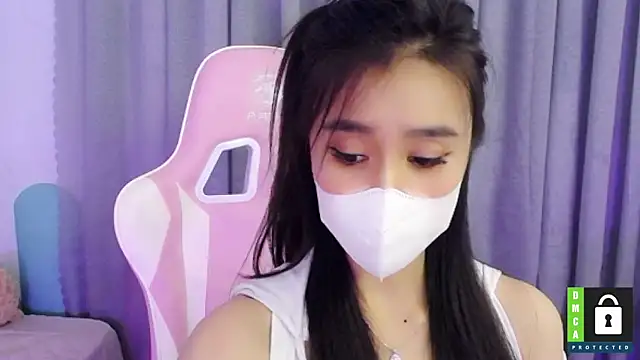 Snapshot of San___San chatting on 02.16.25 San San online show from 02.16.25