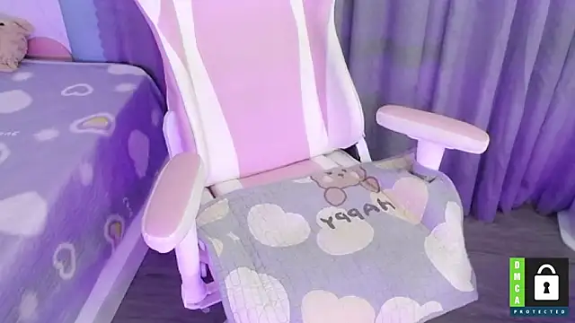 Snapshot of San___San chatting on 02.19.25 San San online show from 02.19.25