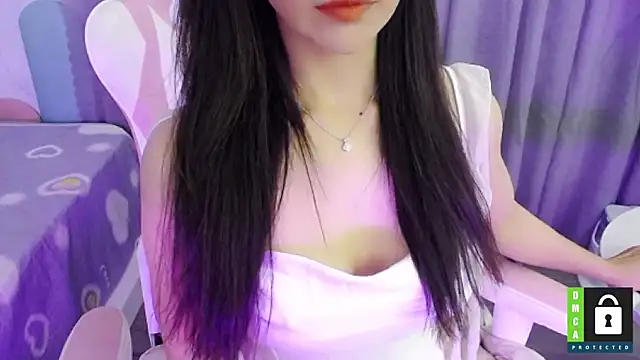 Snapshot of San___San chatting on 02.20.25 San San online show from 02.20.25