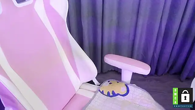 Snapshot of San___San chatting on 02.26.25 San San online show from 02.26.25