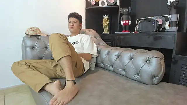 Snapshot of Levy_Steve chatting on 03.02.25 Levy Steve online show from 03.02.25