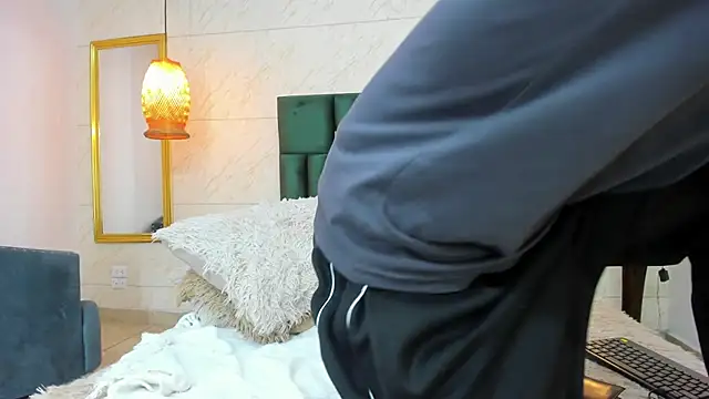 Snapshot of Levy_Steve chatting on 09.12.25 Levy Steve online show from 09.12.25