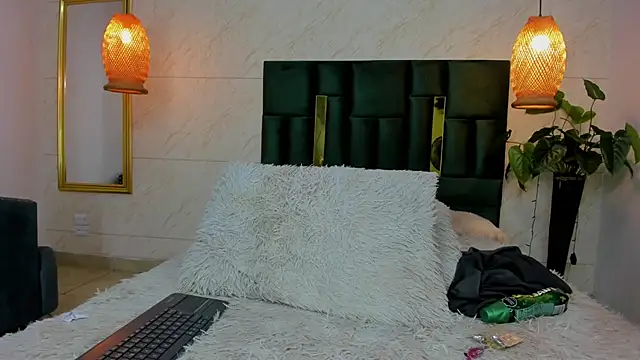 Snapshot of Levy_Steve chatting on 09.28.25 Levy Steve online show from 09.28.25