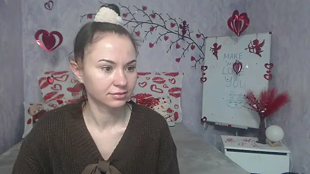 Snapshot of KaraCriegs chatting on 02.07.26 KaraCriegs online show from 02.07.26