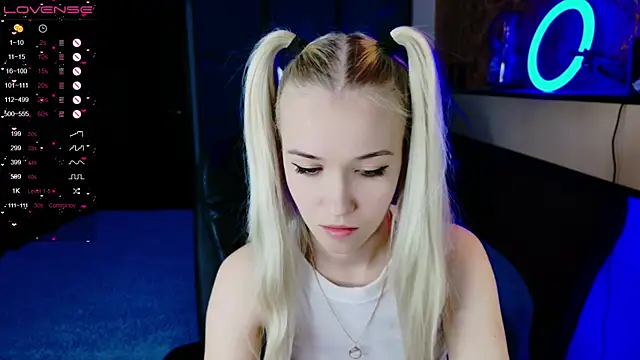 ShhhO O online show from 02.14.25