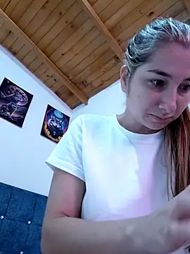 Iris love18 online show from 02.20.26