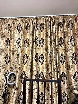 Snapshot of NadiraNoor chatting on 10.06.25 NadiraNoor online show from 10.06.25