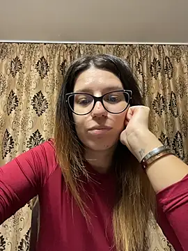 Snapshot of NadiraNoor chatting on 10.23.25 NadiraNoor online show from 10.23.25