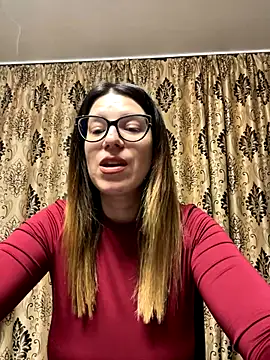 Snapshot of NadiraNoor chatting on 10.24.25 NadiraNoor online show from 10.24.25