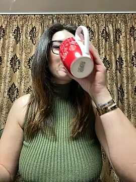 NadiraNoor online show from 04.05.26