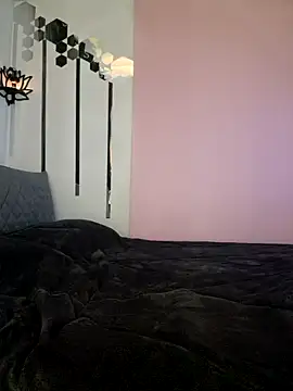 Snapshot of Ina_HotX chatting on 02.02.25 Ina HotX online show from 02.02.25