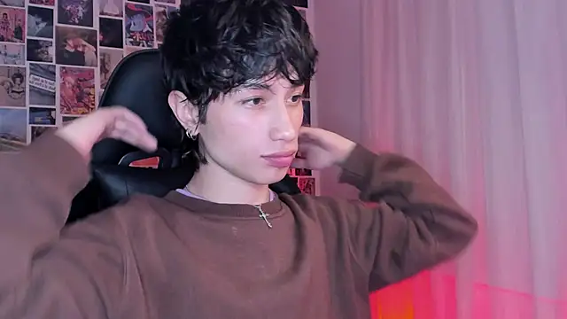 Snapshot of liamelf chatting on 01.25.25 liamelf online show from 01.25.25