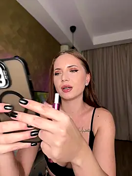 AvaGianna online show from 11.19.25