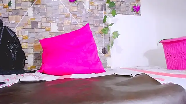 Snapshot of MaidenGame chatting on 02.12.26 MaidenGame online show from 02.12.26