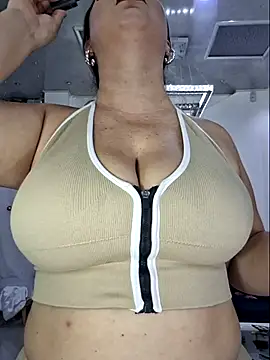 laura bassi online show from 11.21.25