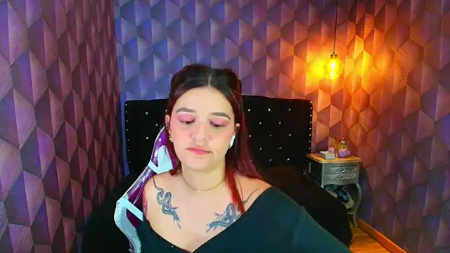 LiaHarryis online show from 11.24.25