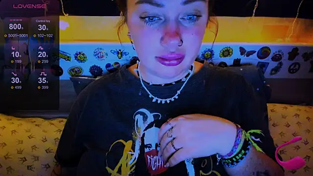 EllieOz online show from 02.23.25