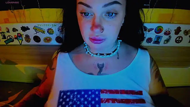 EllieOz online show from 11.04.25