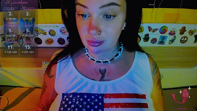 EllieOz online show from 11.15.25