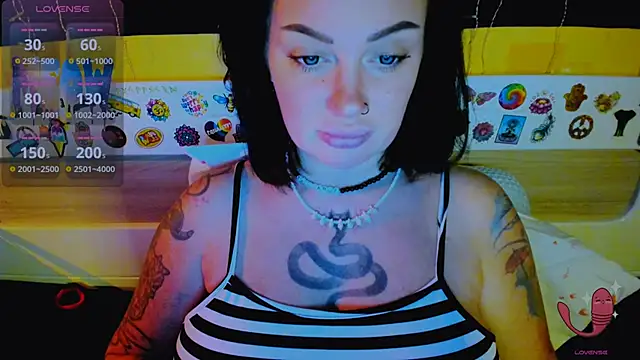 EllieOz online show from 11.26.25