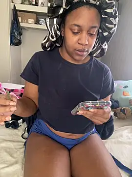 Snapshot of Galaxybabe23 chatting on 03.07.25 Galaxybabe23 online show from 03.07.25