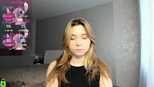 SweetMonicka online show from 12.08.24