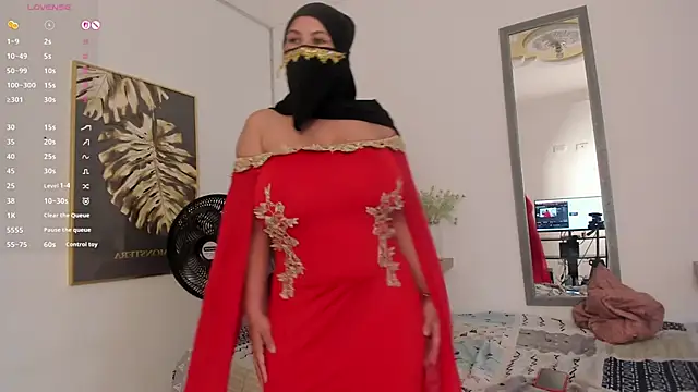 Amina hafsa online show from 03.17.26