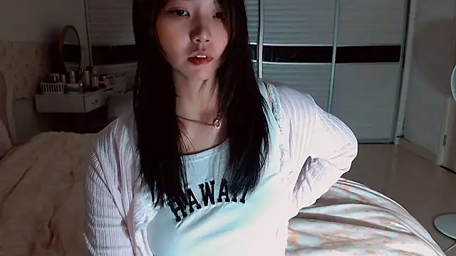 -Lucky Girl online show from 05.19.26