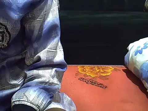 Snapshot of sweet_veee chatting on 11.20.25 sweet veee online show from 11.20.25