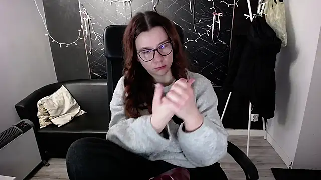 littleviki7 online show from 12.16.25