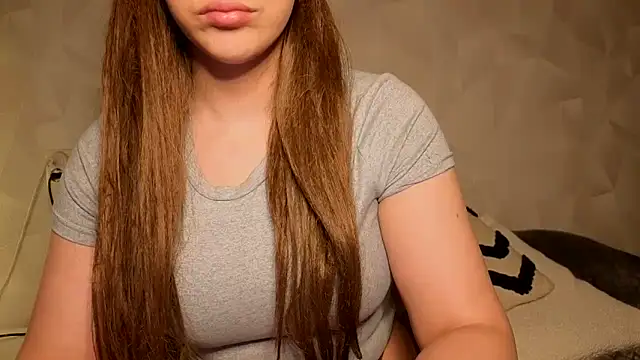 Snapshot of Sweetninaaa chatting on 03.18.26 Sweetninaaa online show from 03.18.26