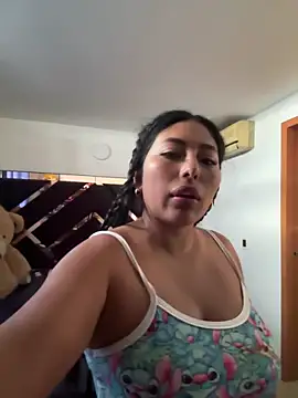 emmyjhonson07 online show from 11.15.25