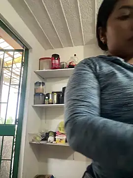 emmyjhonson07 online show from 02.25.26