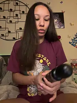  Neeka  online show from 01.08.25