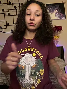  Neeka  online show from 01.26.25