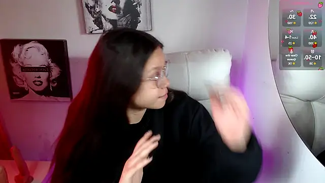 SamanthaRoldaan online show from 11.11.25