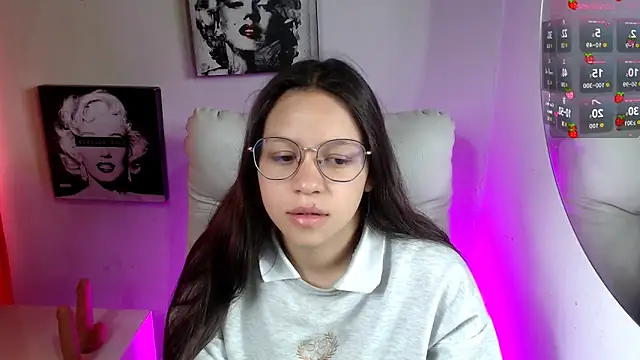 SamanthaRoldaan online show from 11.14.25