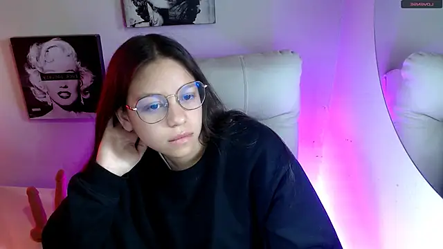 SamanthaRoldaan online show from 11.22.25