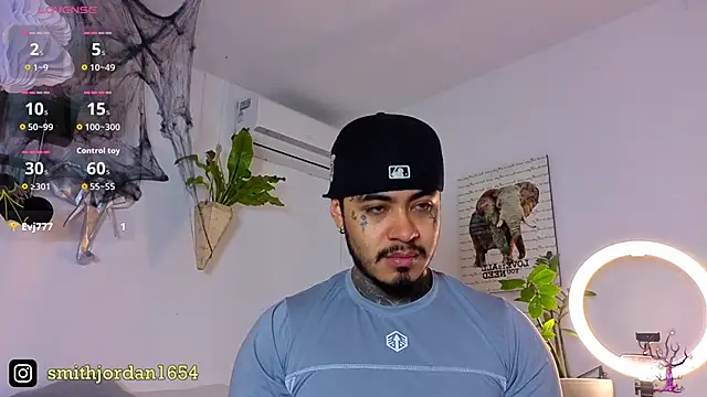 Snapshot of JordanSmiith_ chatting on 10.22.25 JordanSmiith online show from 10.22.25