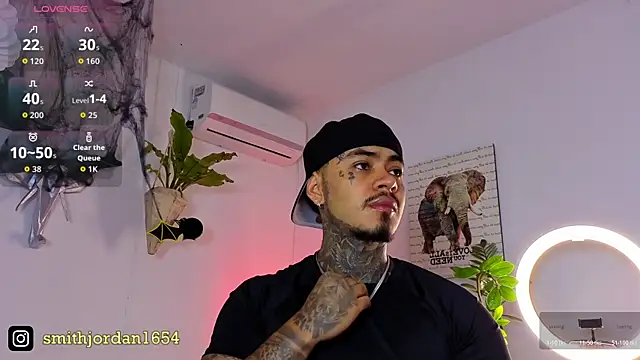 Snapshot of JordanSmiith_ chatting on 11.02.25 JordanSmiith online show from 11.02.25